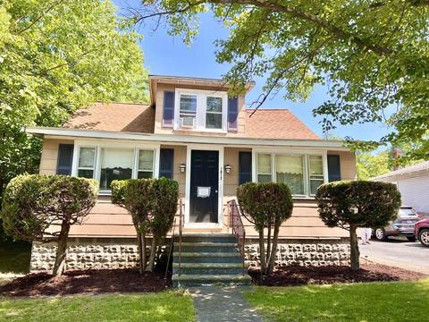 1012 Washington St, Weymouth, MA 02189 | 32 Photos - Movoto