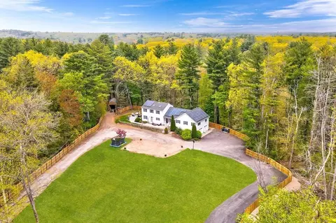 23 North St, Methuen, MA 01844