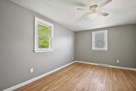 40 Orton St, Worcester, MA 01604 photo 10