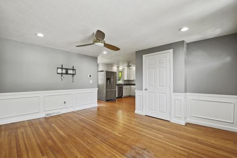 40 Orton St, Worcester, MA 01604 photo 5
