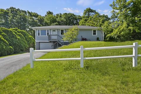 40 Orton St, Worcester, MA 01604
