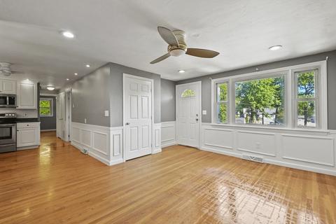 40 Orton St, Worcester, MA 01604 photo 2