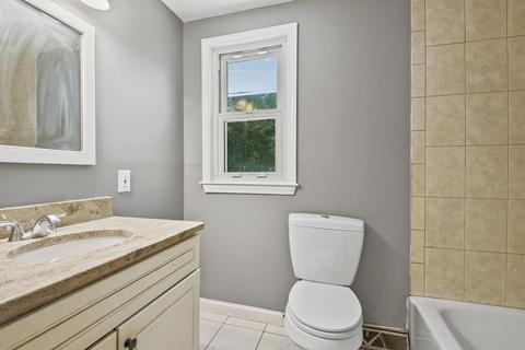 40 Orton St, Worcester, MA 01604 photo 22