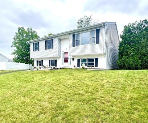 3 Humeston Slope, Holyoke, MA 01040