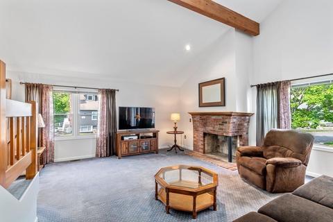 13 Carnation Cir #A, Reading, MA 01867 photo 4