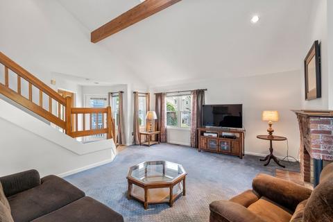 13 Carnation Cir #A, Reading, MA 01867 photo 2