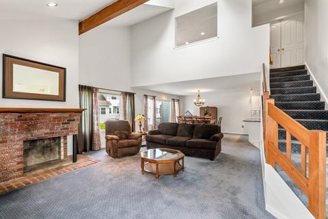 13 Carnation Cir #A, Reading, MA 01867