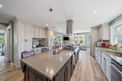 26 Davis Rd, Braintree, MA 02184 photo 7