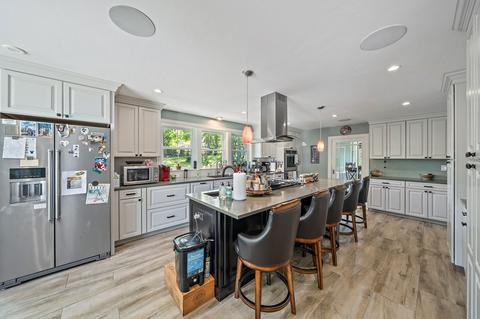 26 Davis Rd, Braintree, MA 02184 photo 6
