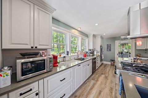 26 Davis Rd, Braintree, MA 02184 photo 5