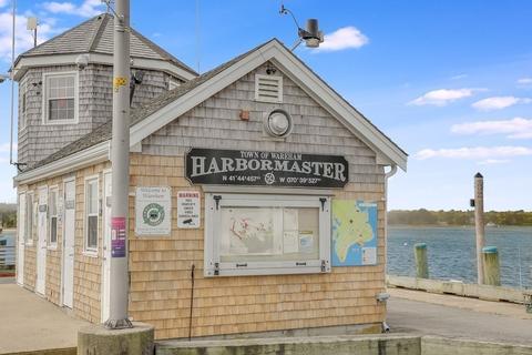 6 8 Acorn St E, Wareham, MA 02558 photo 16