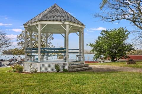 6 8 Acorn St E, Wareham, MA 02558 photo 18