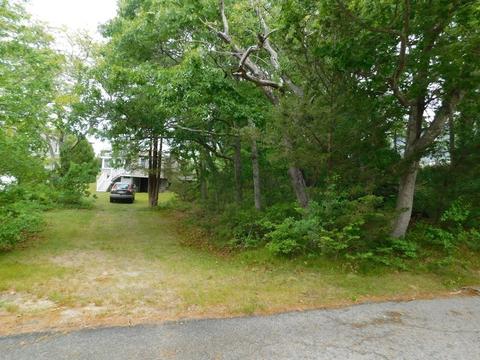 6 8 Acorn St E, Wareham, MA 02558 photo 3