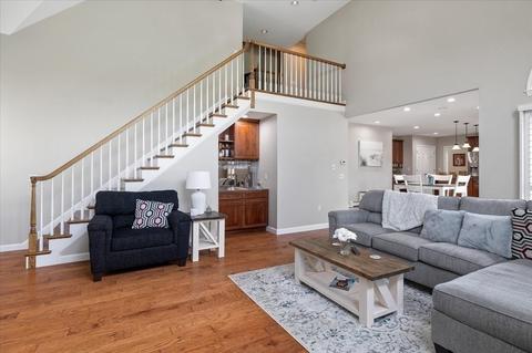 6 Parker Rd, Mendon, MA 01756 photo 8