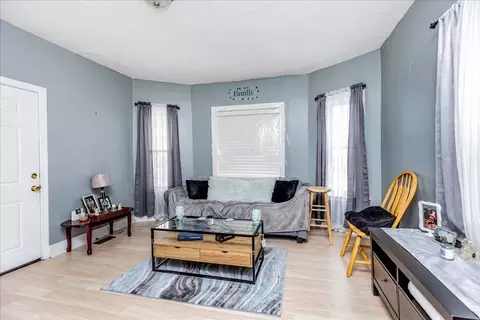 65 Windsor St, Worcester, MA 01605 photo 6