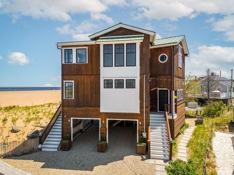 10 77th St, Newburyport, MA 01950