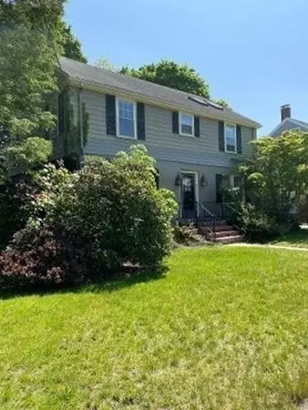 14 Robert Rd, Marblehead, MA 01945 photo 2