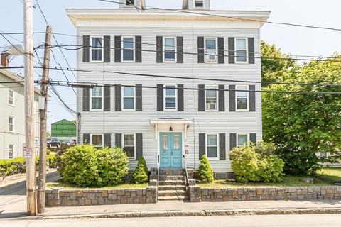 67 Friend St #1, Gloucester, MA 01930