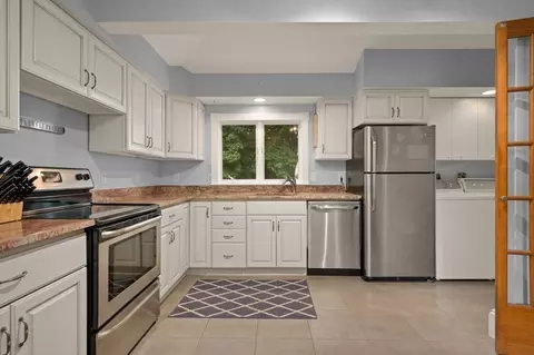 569 Cabot #2, Beverly, MA 01915 photo 14
