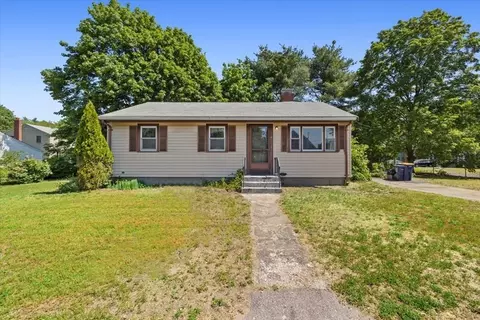 15 Myers Ave, Norwell, MA 02061
