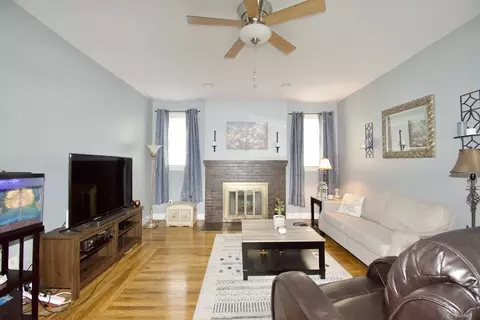 24 Rupert St, Springfield, MA 01108 photo 3