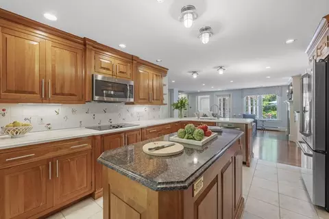 31 Arthur Ave, Marblehead, MA 01945 photo 14