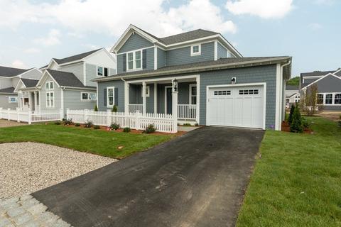 47 Cobblestone Cir, Mashpee, MA 02649 photo 2