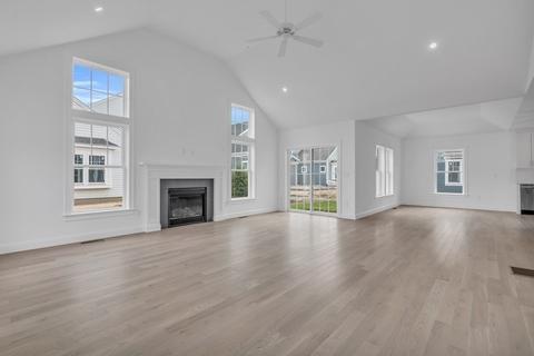 47 Cobblestone Cir, Mashpee, MA 02649 photo 4
