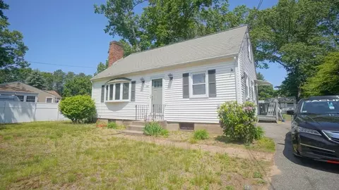 164 Prouty St, Springfield, MA 01119 photo 2