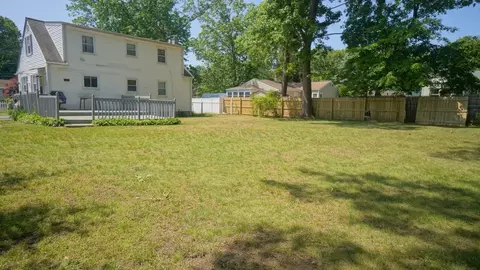 164 Prouty St, Springfield, MA 01119 photo 8