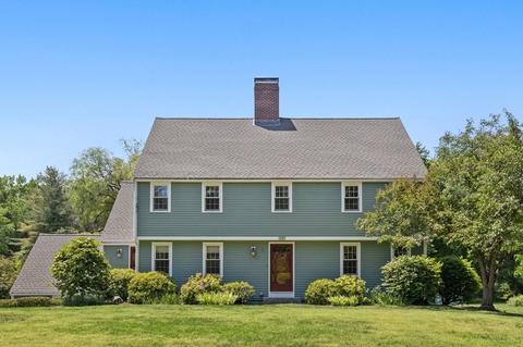 139 Dakin Rd, Sudbury, MA 01776