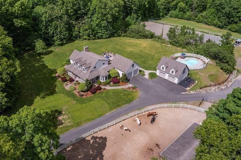 154 Silver St, Granville, MA 01034