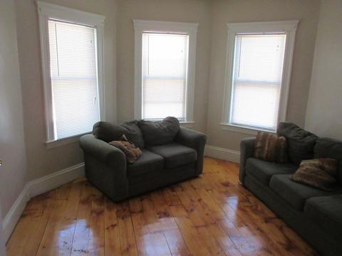 5 Rose St, Worcester, MA 01607 photo 2