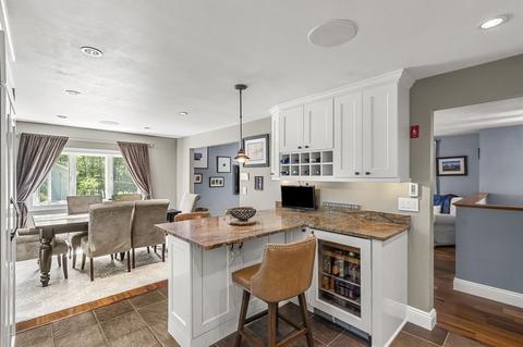 105 Hull, Beverly, MA 01915 photo 3