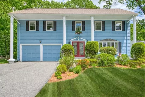72 Oak Hill Dr, Sharon, MA 02067