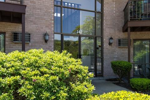 147 Sylvan St #23B, Danvers, MA 01923 photo 2
