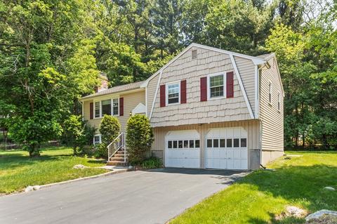 12 Trayer Rd, Canton, MA 02021