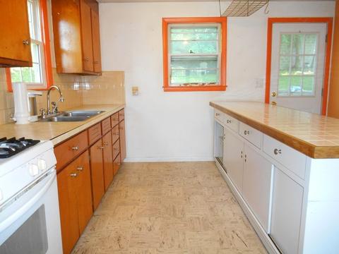 8 Proctor St, Worcester, MA 01606 photo 13