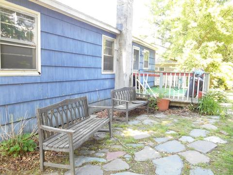 8 Proctor St, Worcester, MA 01606 photo 5
