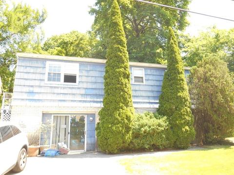 8 Proctor St, Worcester, MA 01606 photo 3