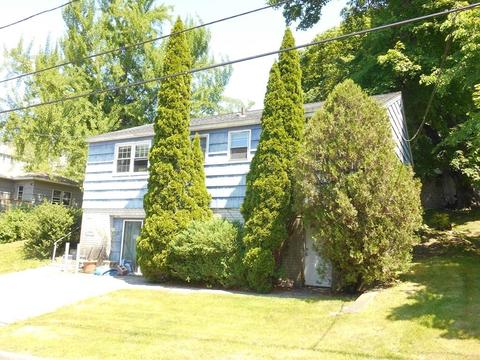 8 Proctor St, Worcester, MA 01606 photo 2