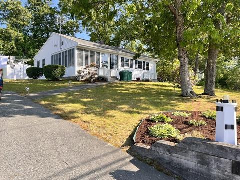 69 Maple Springs Rd, Wareham, MA 02571