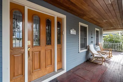 664 Greendale Ave, Needham, MA 02492 photo 4