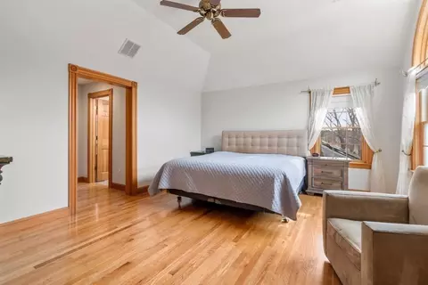 664 Greendale Ave, Needham, MA 02492 photo 18