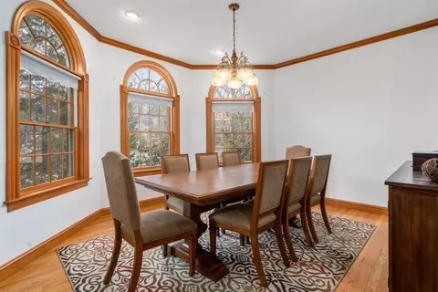 664 Greendale Ave, Needham, MA 02492 photo 10
