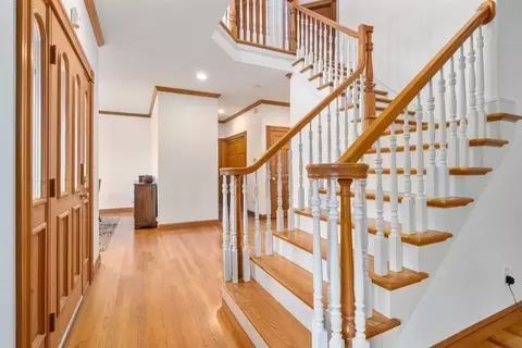 664 Greendale Ave, Needham, MA 02492 photo 5