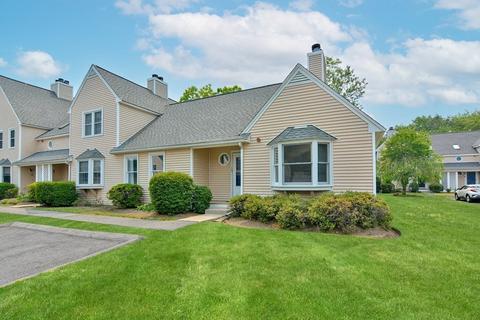 96 Danforth St #15, Taunton, MA 02780
