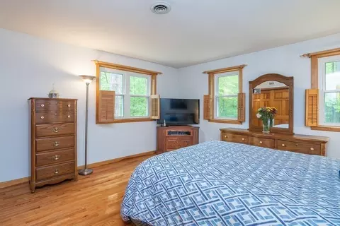 5 Arnold Rd, Pelham, MA 01002 photo 26