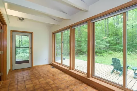 5 Arnold Rd, Pelham, MA 01002 photo 17