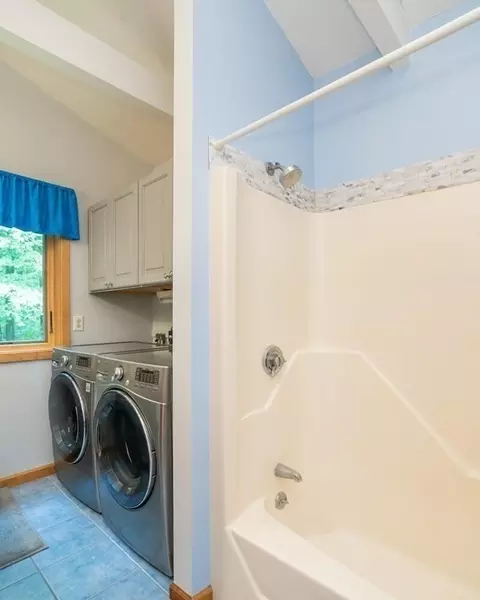 5 Arnold Rd, Pelham, MA 01002 photo 24